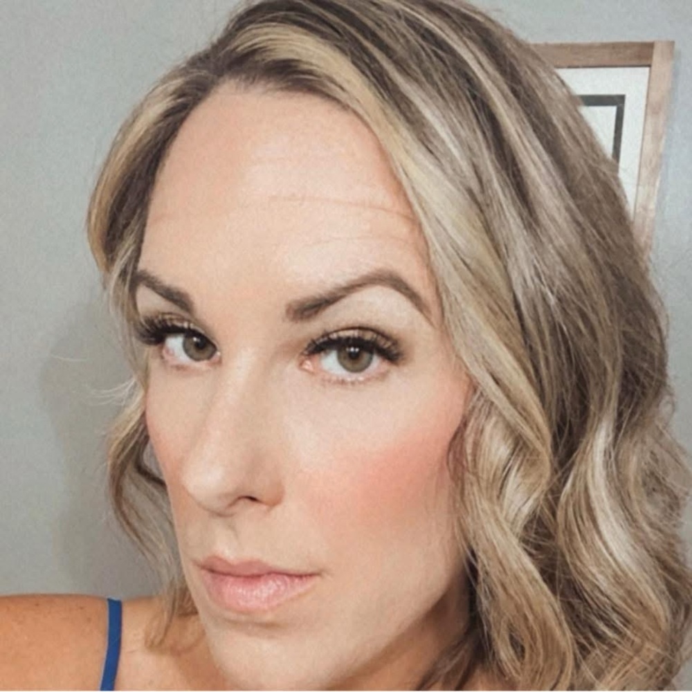 Meet your Posher, Leslie - Picture 3 of 15